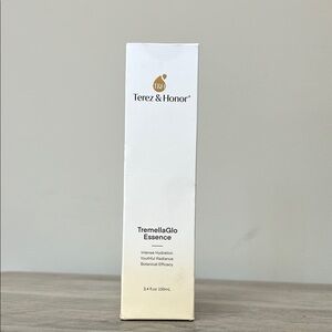 Terez & Honor TremellaGlo Essence